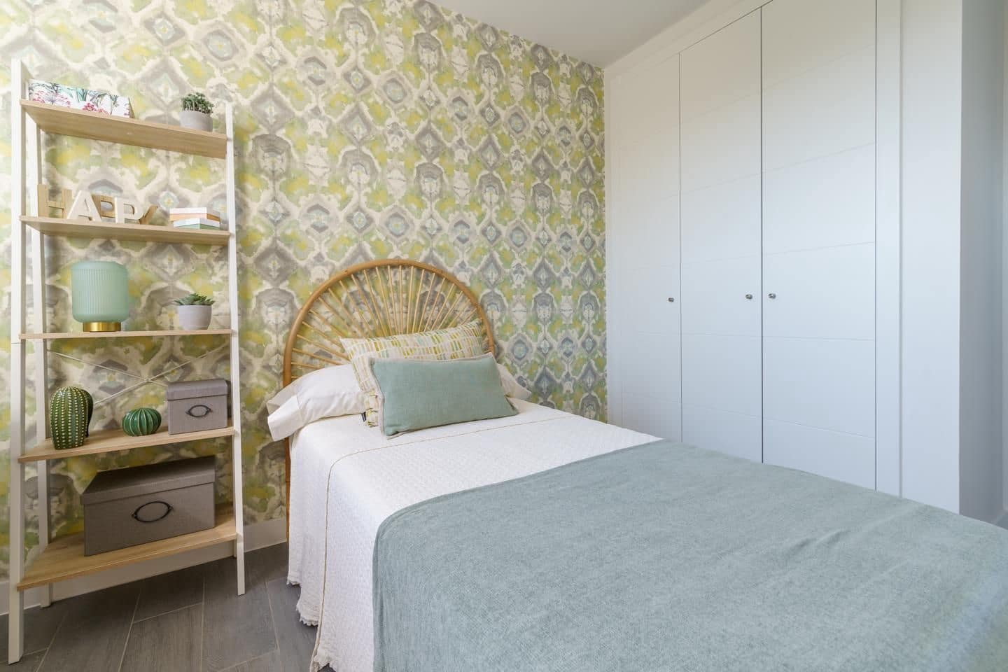 3 bedroom Flat for sale in Mijas Costa with pool garage - € 697,700 (Ref: 9376653)