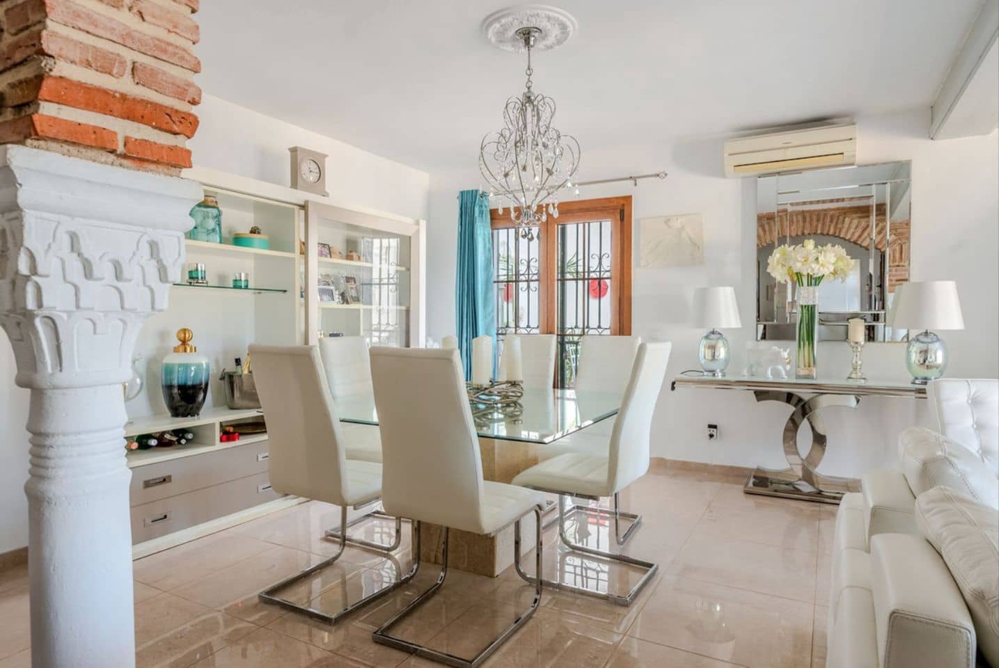 3 bedroom Semi-detached Villa for sale in Mijas Costa with pool garage - € 595,000 (Ref: 9376666)