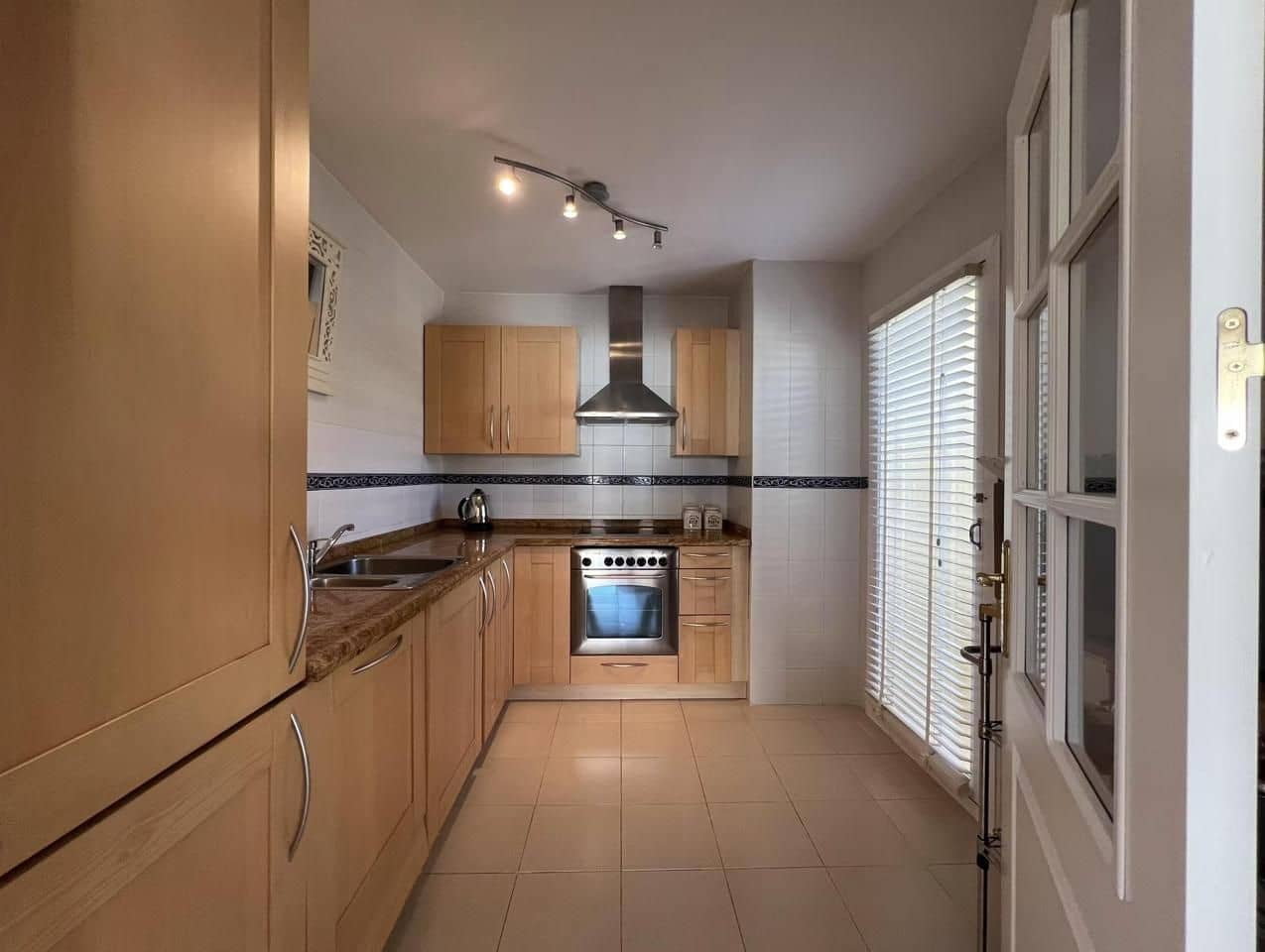 3 bedroom Flat for sale in Mijas Costa with pool garage - € 529,000 (Ref: 9376671)