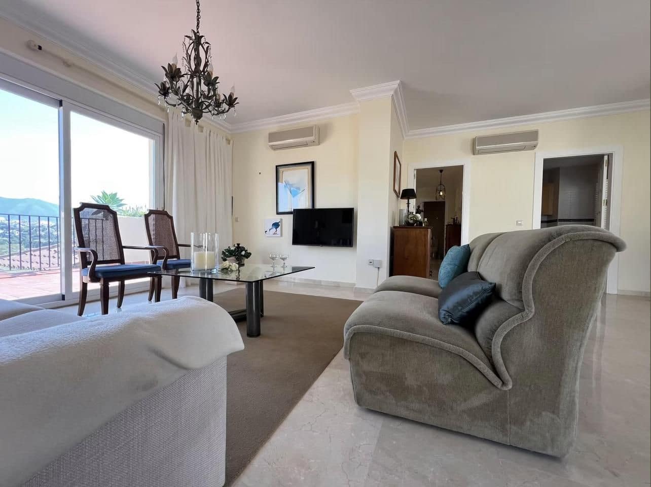 3 bedroom Flat for sale in Mijas Costa with pool garage - € 529,000 (Ref: 9376671)