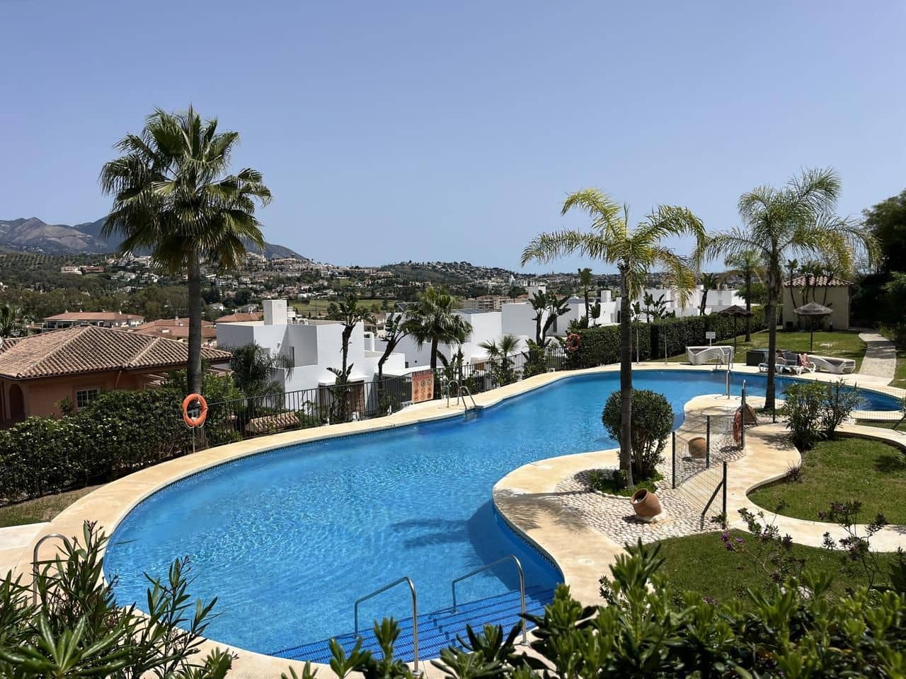 3 bedroom Flat for sale in Mijas Costa with pool garage - € 529,000 (Ref: 9376671)