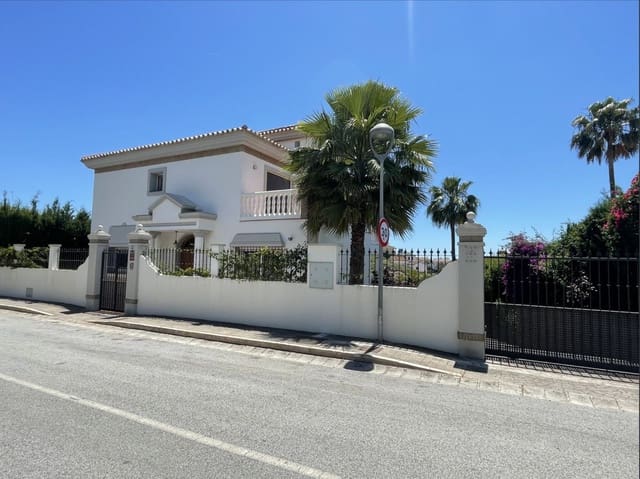 4 sypialnia Willa na sprzedaż w Mijas Golf, Mijas z basenem garażem - 1 049 500 € (Ref: 9376672)