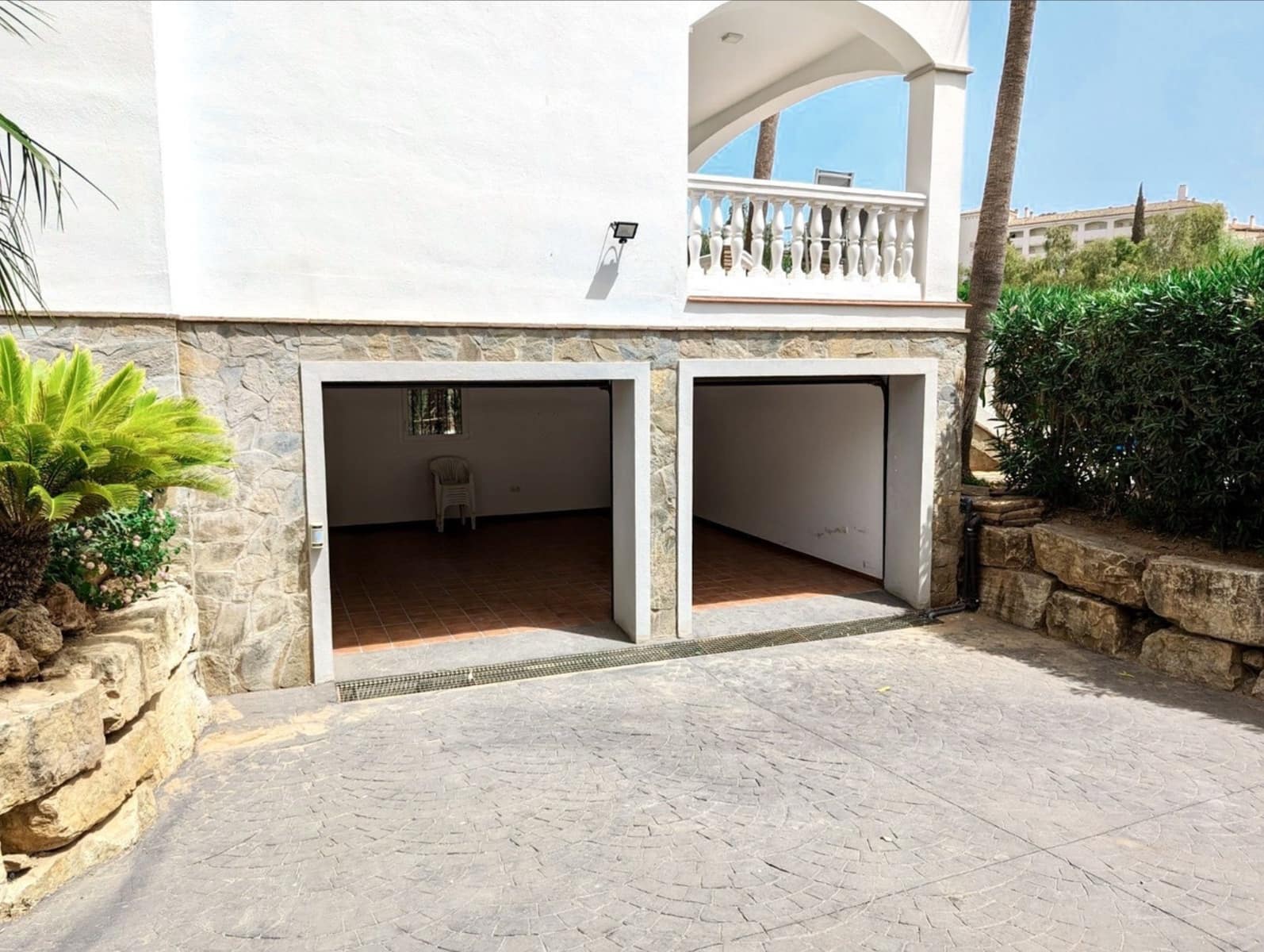 4 sypialnia Willa na sprzedaż w Mijas z basenem garażem - 1 049 500 € (Ref: 9376672)