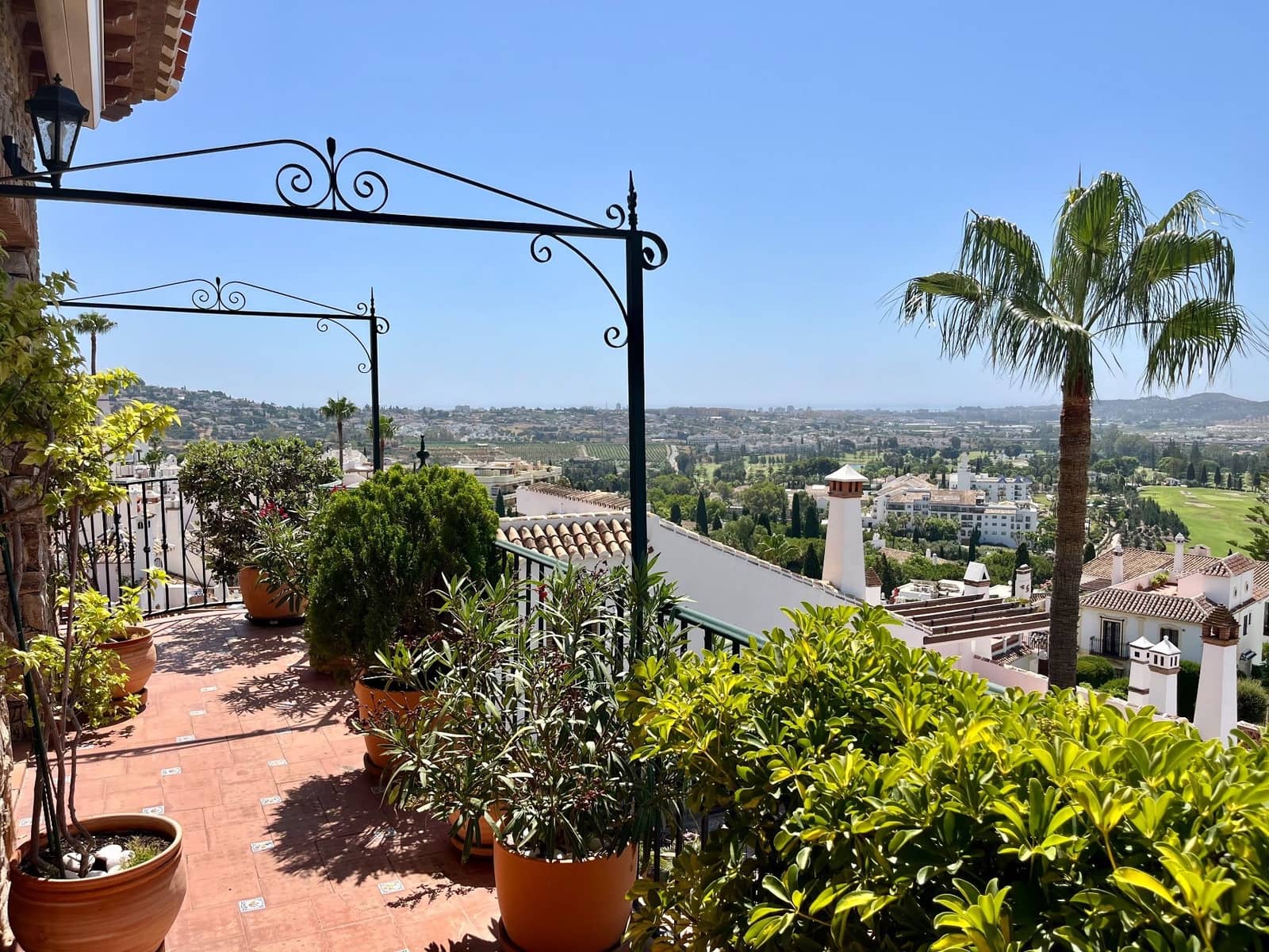 4 bedroom Penthouse for sale in Mijas with pool garage - € 1,150,000 (Ref: 9376673)