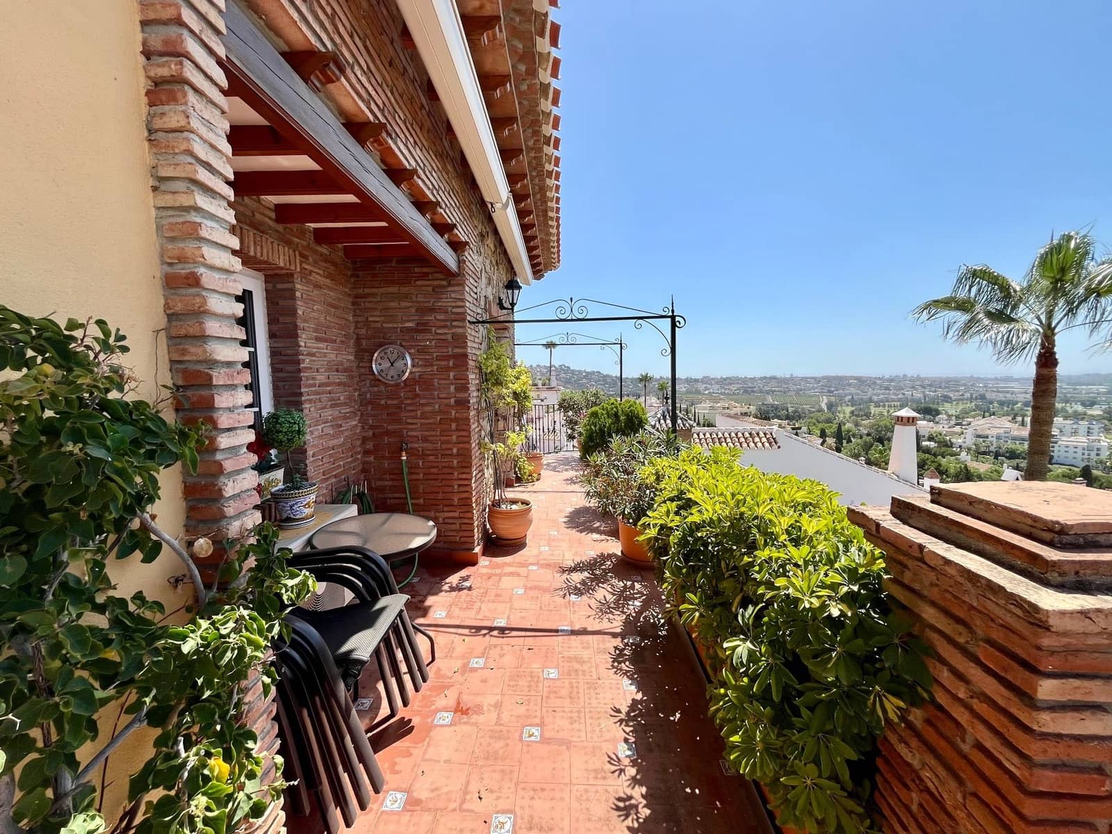 4 bedroom Penthouse for sale in Mijas with pool garage - € 1,150,000 (Ref: 9376673)