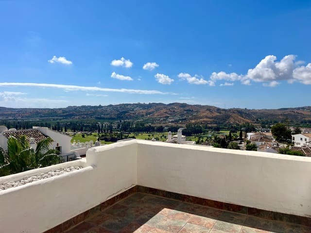 3 chambre Penthouse à vendre à Mijas Golf, Mijas avec piscine garage - 495 000 € (Ref: 9382412)