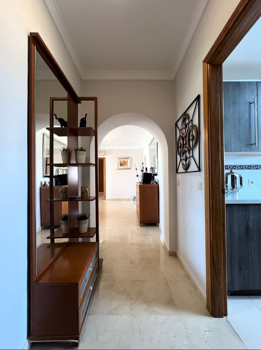 3 makuuhuone Asunto myytävänä paikassa Mijas Costa mukana uima-altaan 
autotalli - 420 000 € (Ref: 9382413)