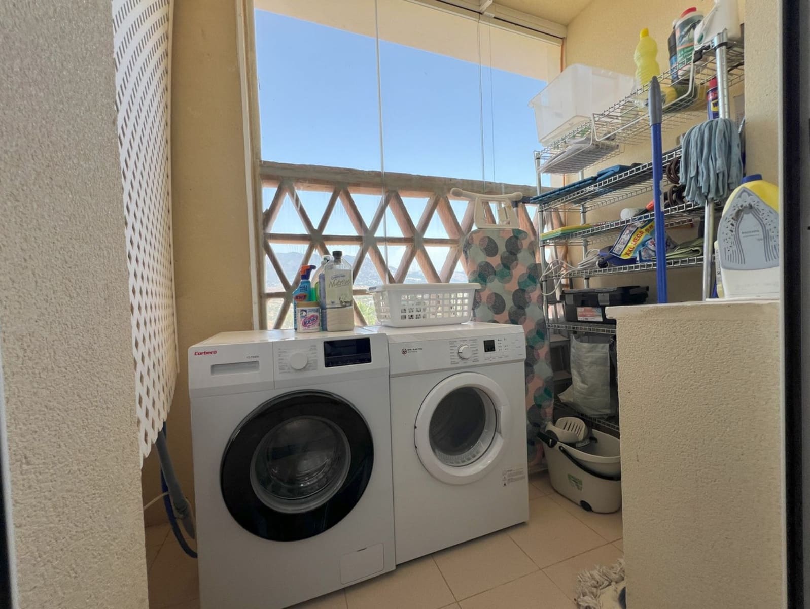 3 makuuhuone Asunto myytävänä paikassa Mijas Costa mukana uima-altaan 
autotalli - 420 000 € (Ref: 9382413)