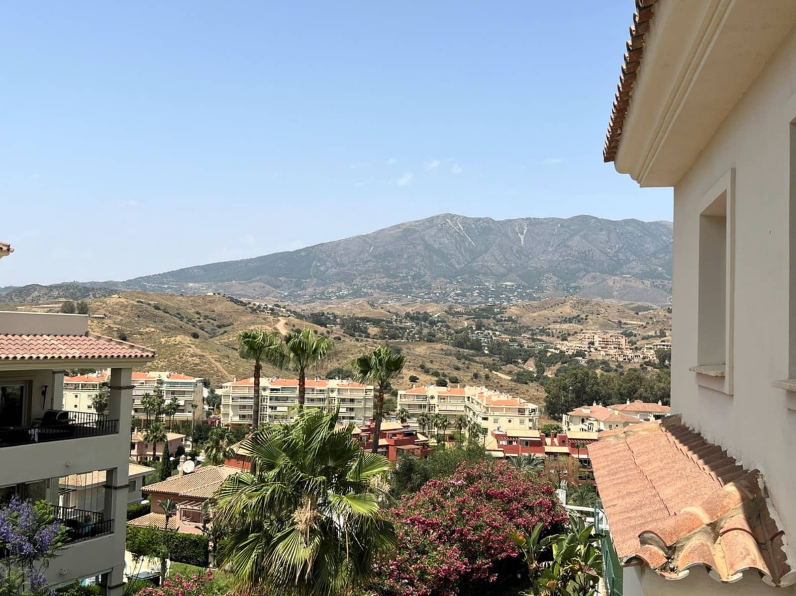 3 makuuhuone Asunto myytävänä paikassa Mijas Costa mukana uima-altaan 
autotalli - 420 000 € (Ref: 9382413)