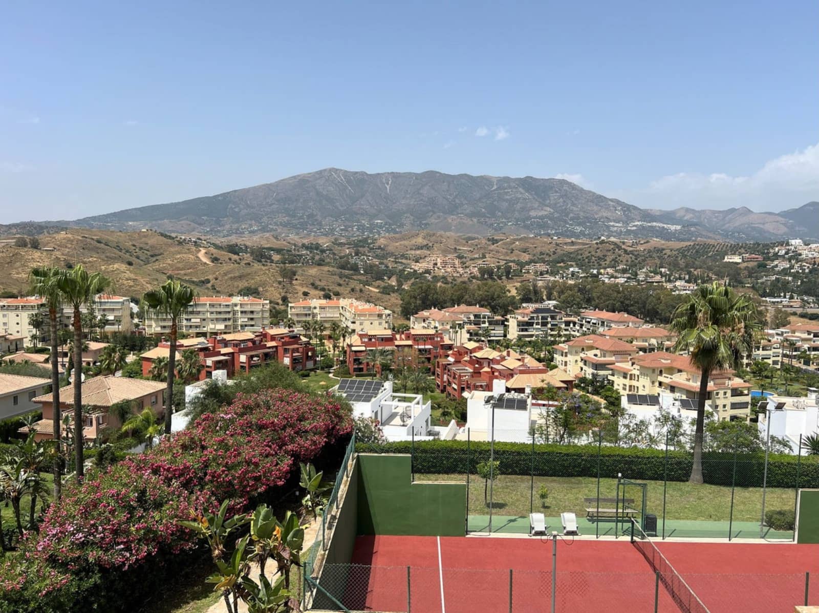 3 makuuhuone Asunto myytävänä paikassa Mijas Costa mukana uima-altaan 
autotalli - 420 000 € (Ref: 9382413)