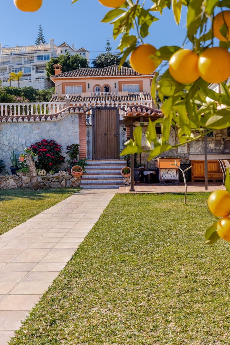 5 soveværelse Villa til salg i Mijas med swimmingpool garage - € 850.000 (Ref: 9382416)