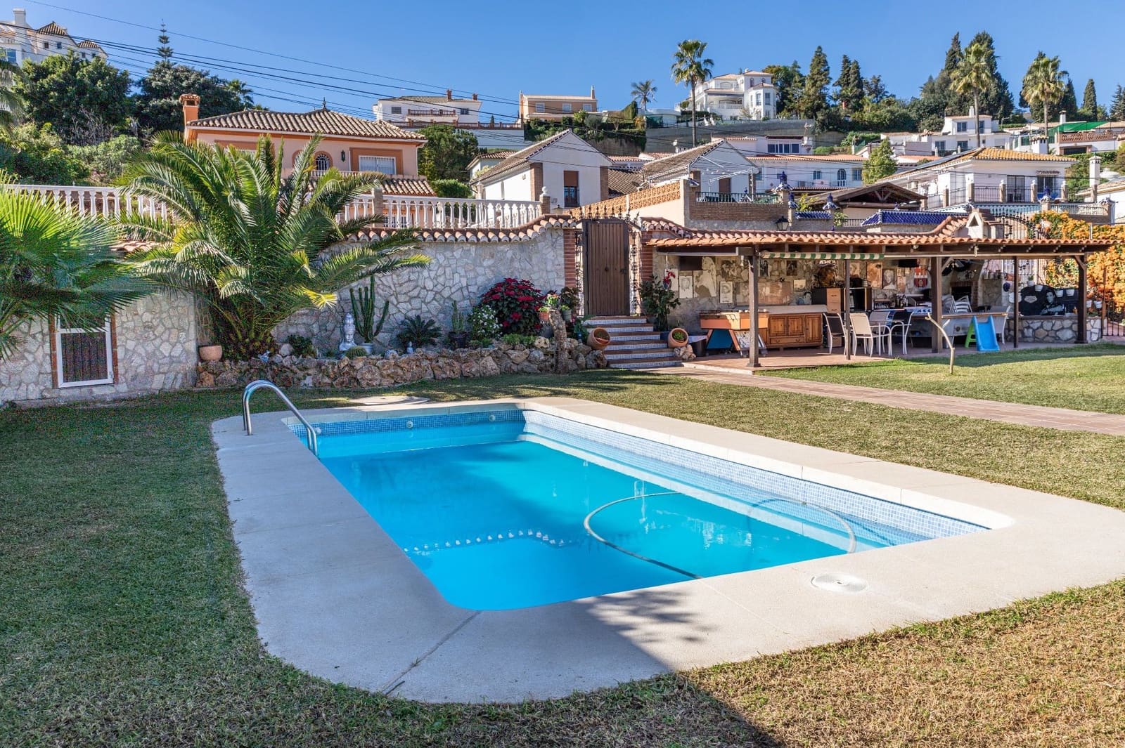 5 soveværelse Villa til salg i Mijas med swimmingpool garage - € 850.000 (Ref: 9382416)