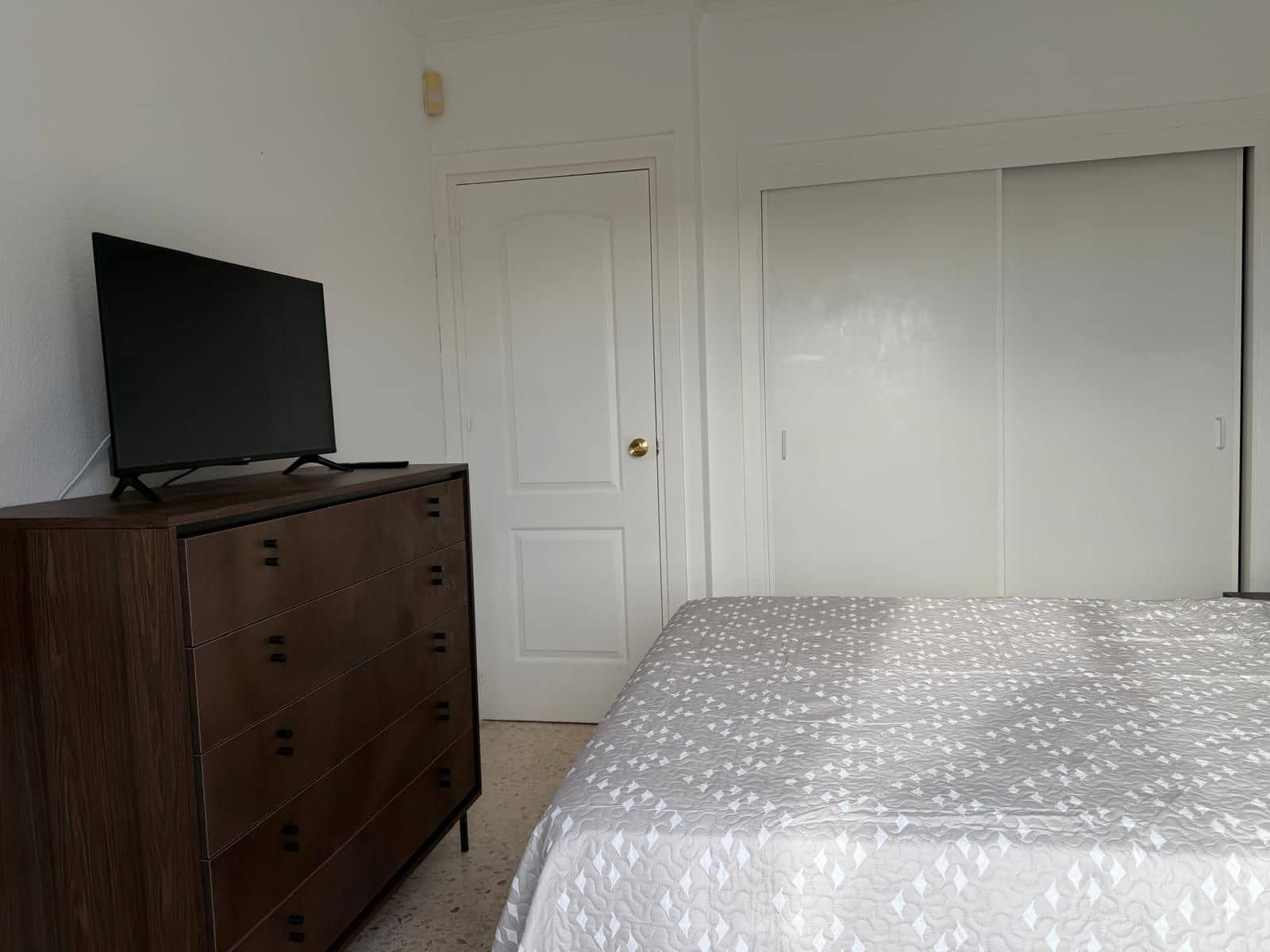 4 soverom Kjedet enebolig til leie i Mijas - € 1 400 (Ref: 9439569)