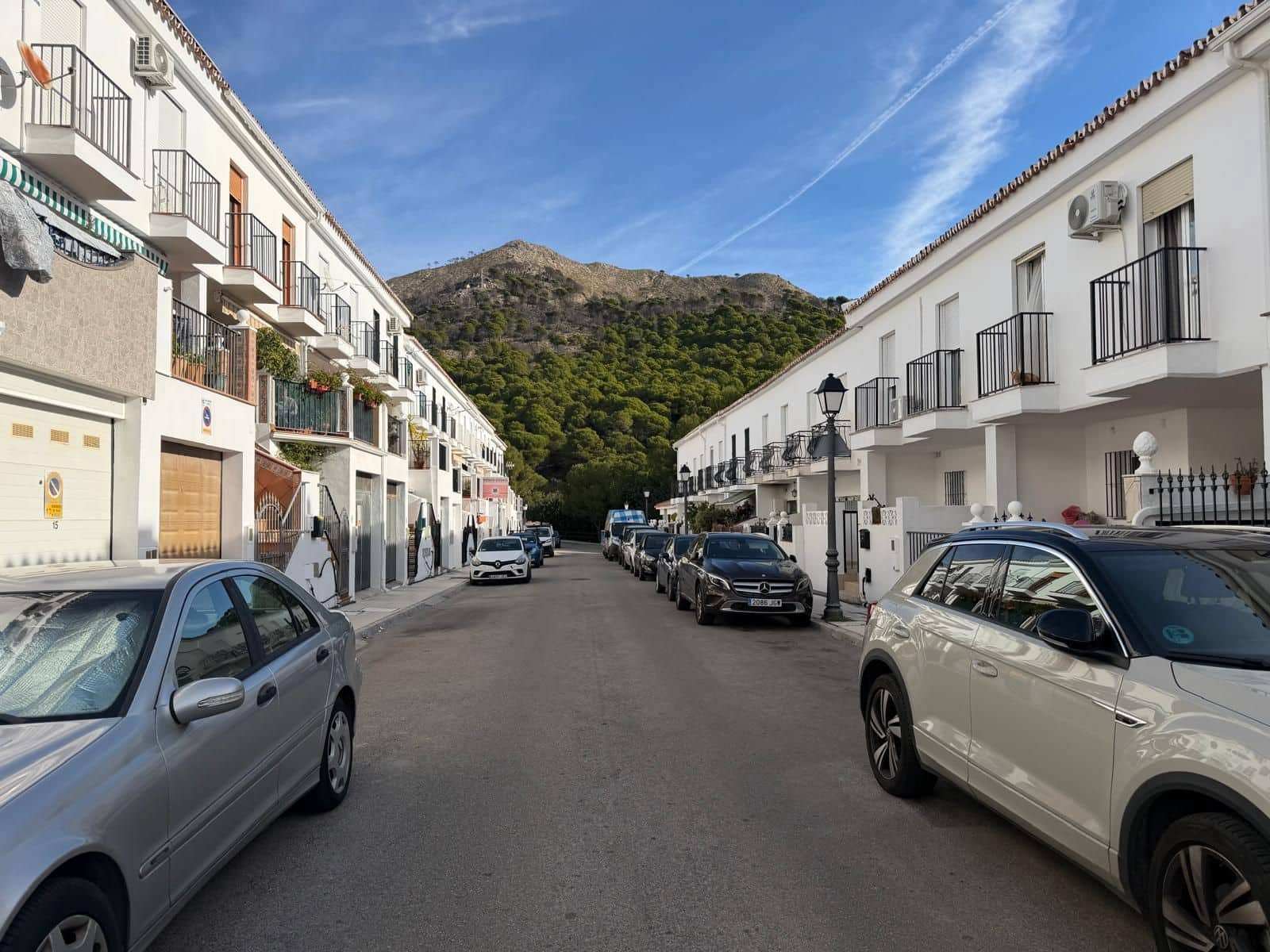 4 soverom Kjedet enebolig til leie i Mijas - € 1 400 (Ref: 9439569)