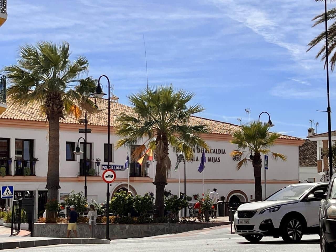 Byggetomt til salgs i Mijas Costa - € 4 500 000 (Ref: 9439570)