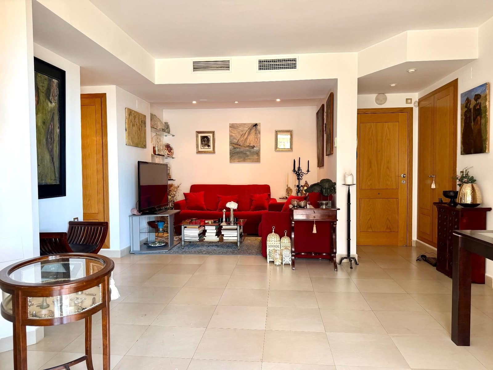 2 bedroom Apartment for sale in Benalmadena Costa with pool garage - € 299,500 (Ref: 9827446)