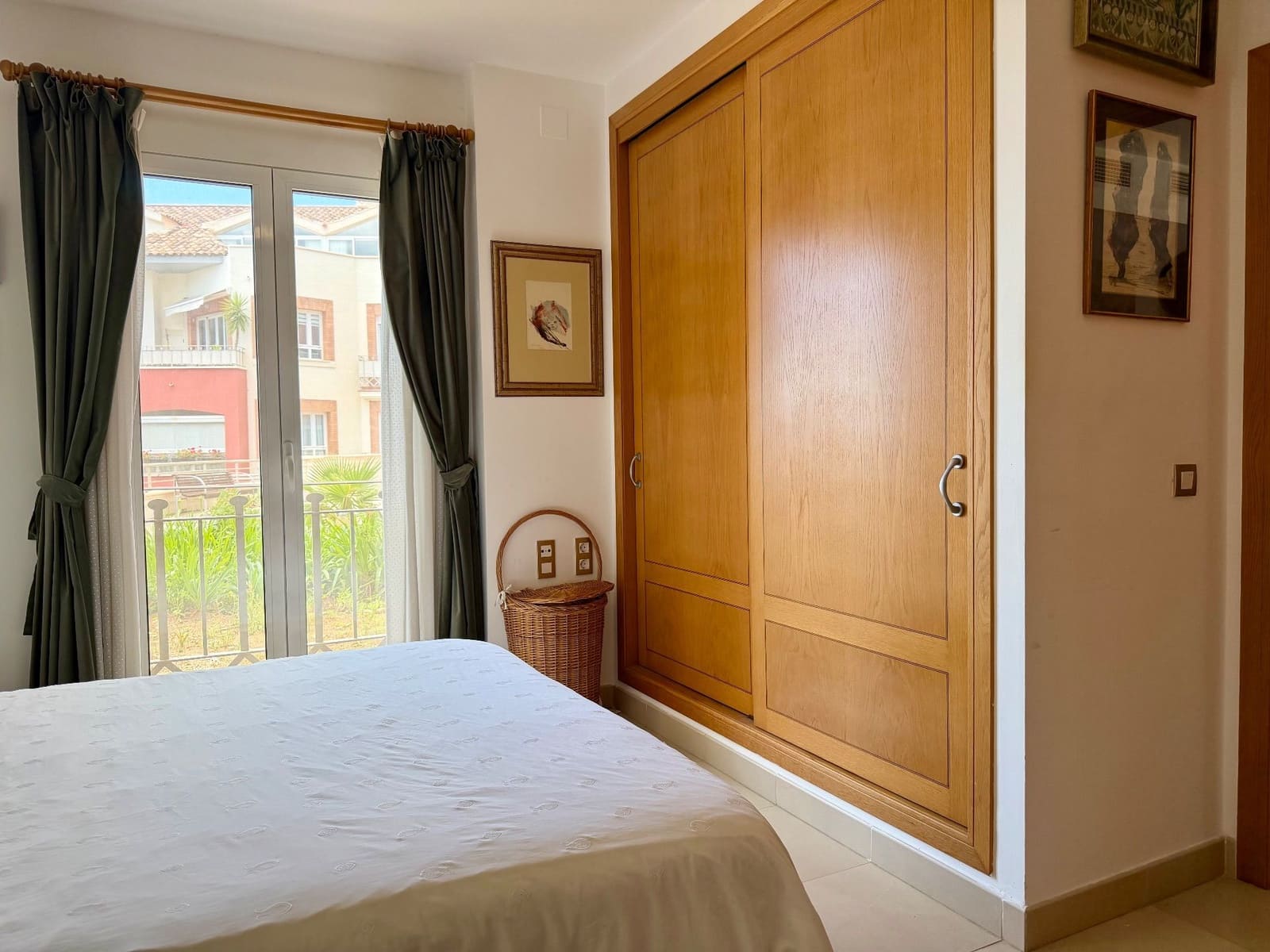 2 bedroom Apartment for sale in Benalmadena Costa with pool garage - € 299,500 (Ref: 9827446)