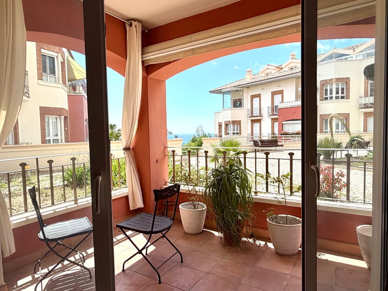 2 bedroom Apartment for sale in Benalmadena Costa with pool garage - € 299,500 (Ref: 9827446)