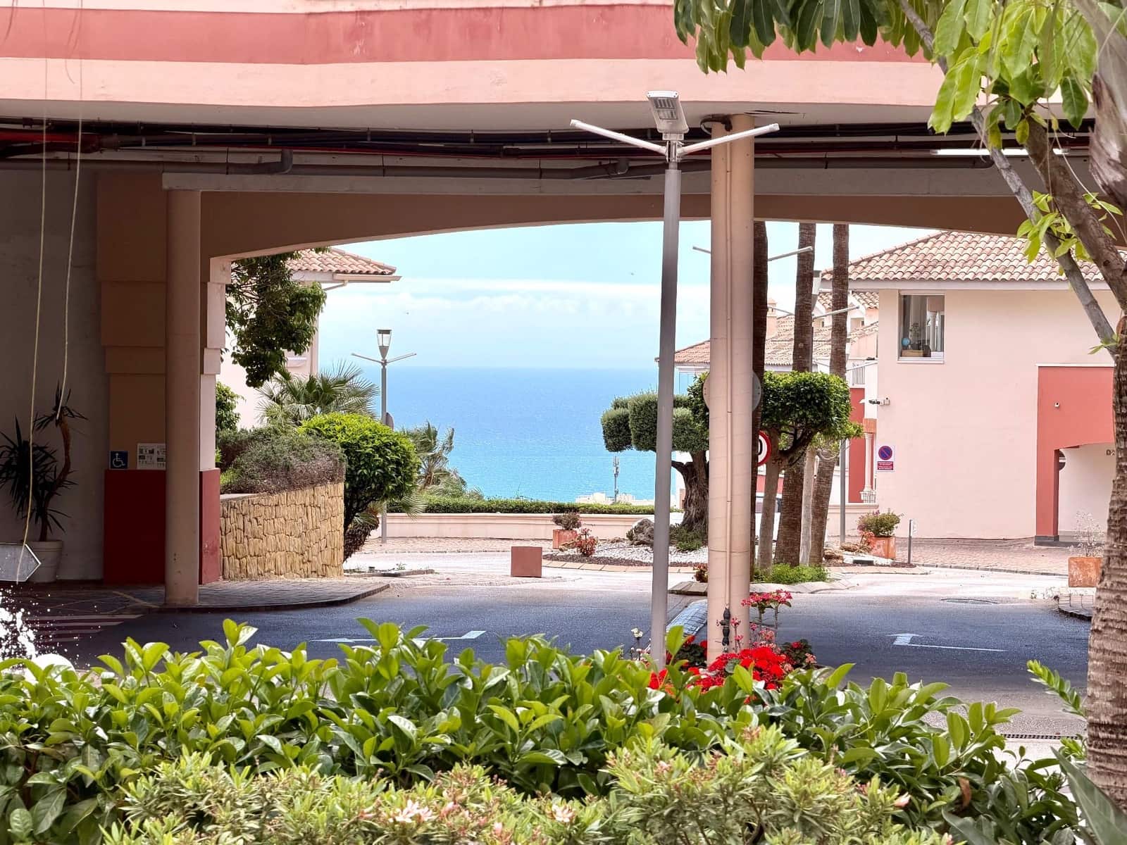2 bedroom Apartment for sale in Benalmadena Costa with pool garage - € 299,500 (Ref: 9827446)