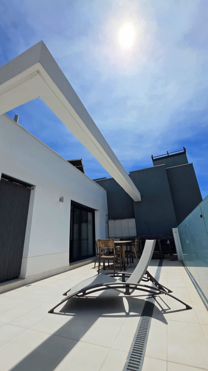 Ático de 3 habitaciones en Torremolinos en venta con piscina garaje - 890.000 € (Ref: 9827451)