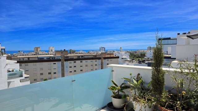 Ático de 3 habitaciones en Torremolinos en venta con piscina garaje - 890.000 € (Ref: 9827451)