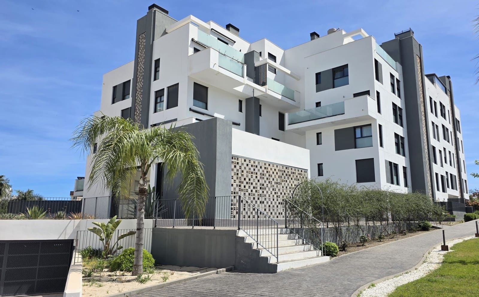 Ático de 3 habitaciones en Torremolinos en venta con piscina garaje - 890.000 € (Ref: 9827451)