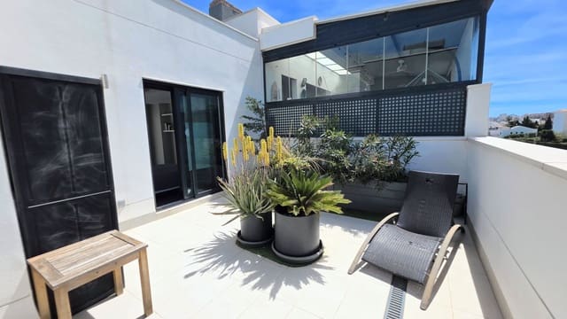 Ático de 3 habitaciones en Torremolinos en venta con piscina garaje - 890.000 € (Ref: 9827451)