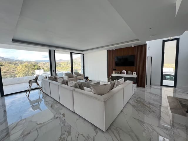 4 bedroom Villa for sale in La Cala Golf - Lagar Martell, Mijas with pool garage - € 945,000 (Ref: 9827452)