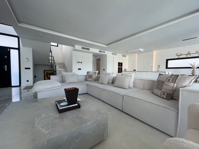 4 bedroom Villa for sale in La Cala Golf - Lagar Martell, Mijas with pool garage - € 945,000 (Ref: 9827452)