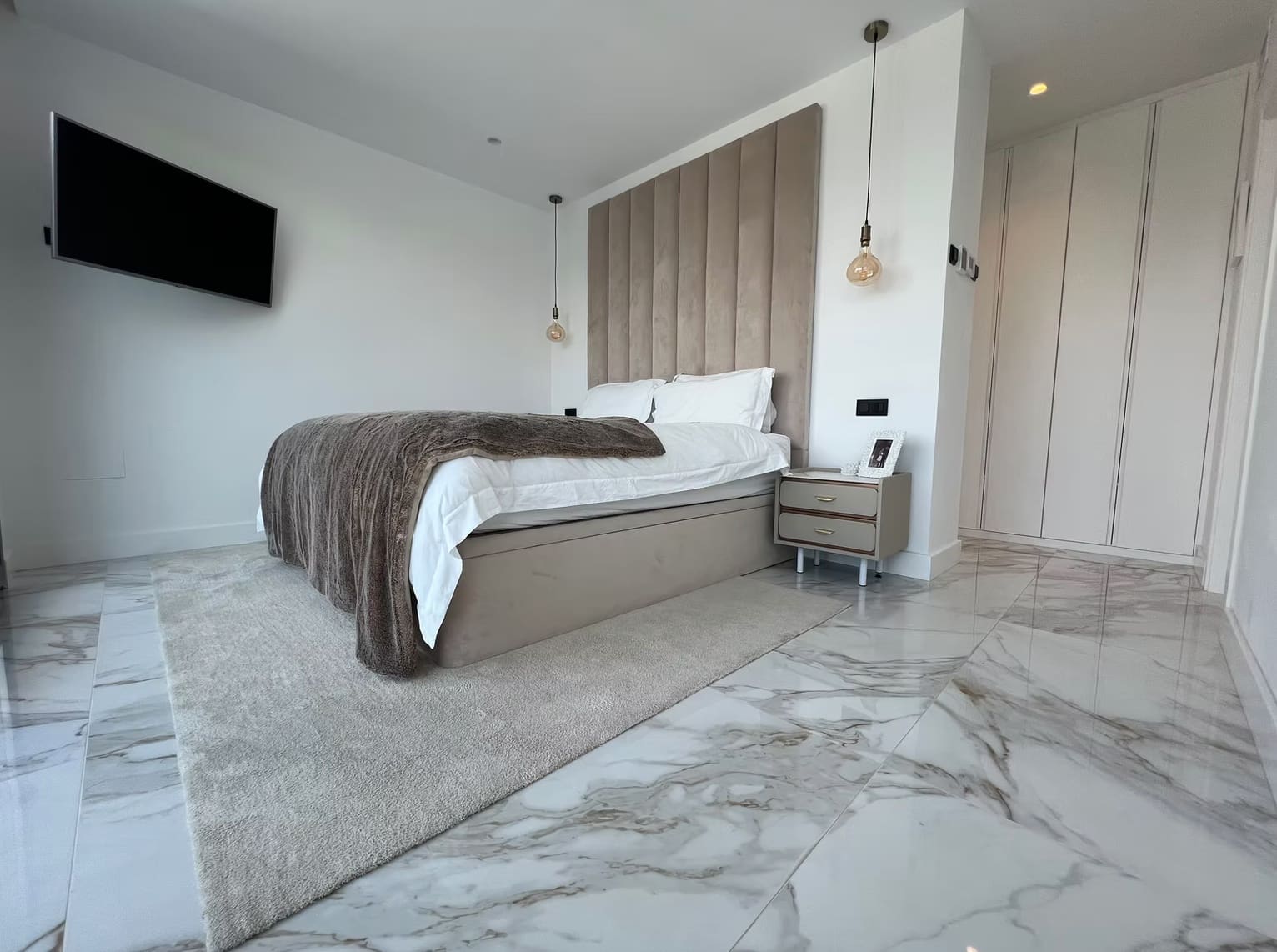 4 bedroom Villa for sale in Mijas with pool garage - € 945,000 (Ref: 9827452)