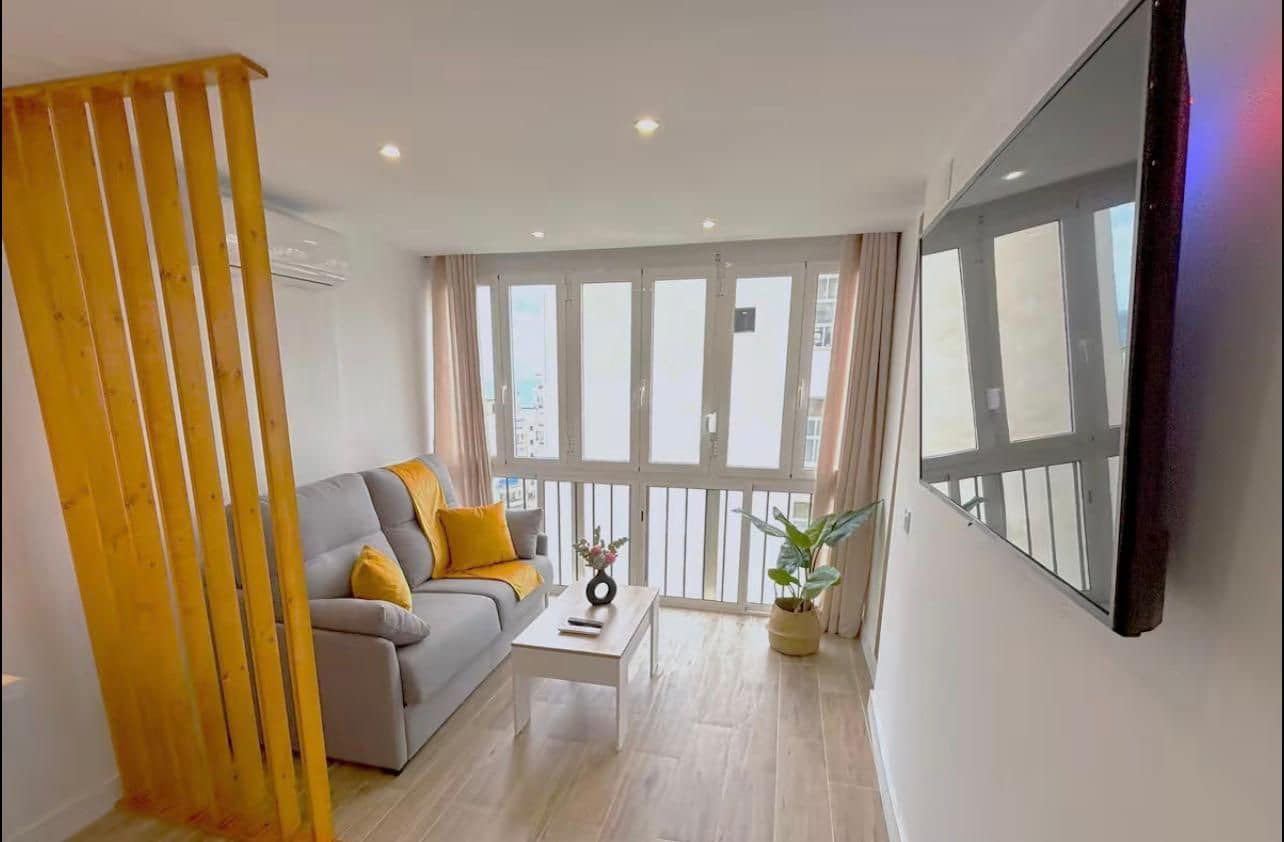 Studio for sale in Torremolinos - € 250,000 (Ref: 9827456)