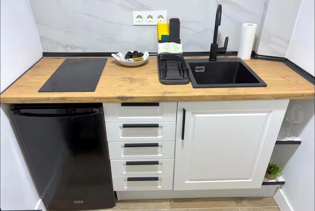 Studio for sale in Torremolinos - € 250,000 (Ref: 9827456)