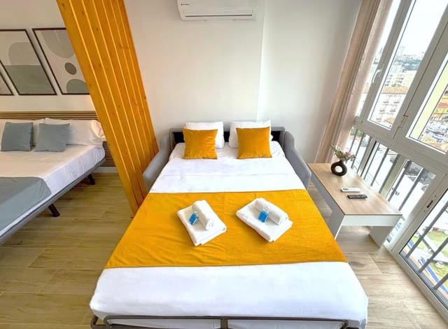 Studio for sale in Torremolinos - € 250,000 (Ref: 9827456)