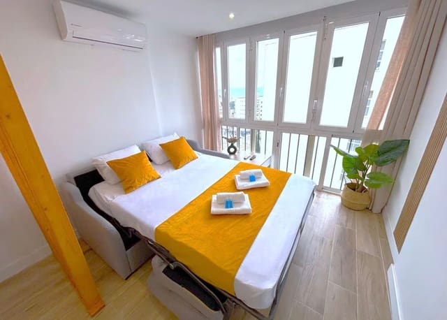 Studio for sale in Torremolinos - € 250,000 (Ref: 9827456)