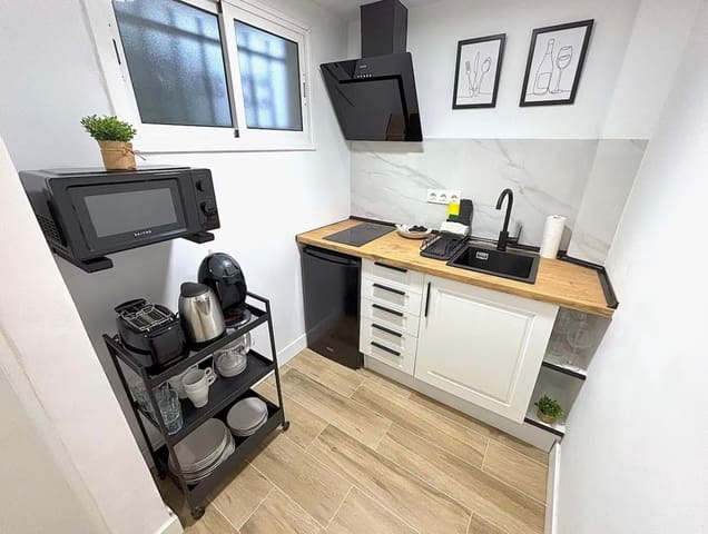 Studio for sale in Torremolinos - € 250,000 (Ref: 9827456)