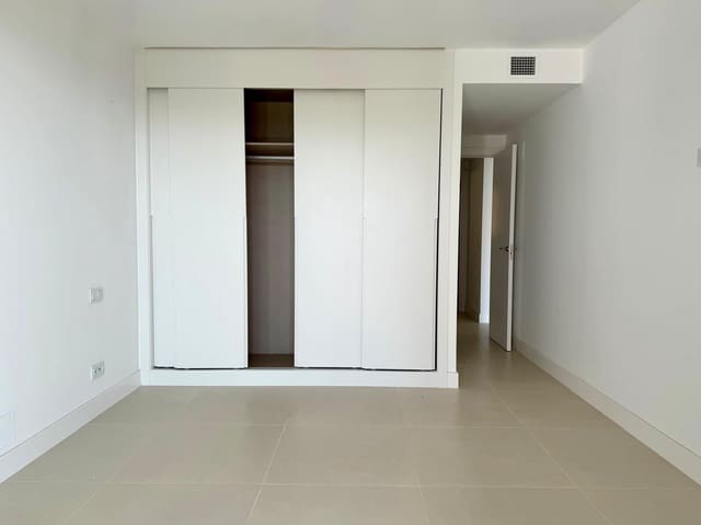 3 bedroom Flat for sale in Mijas with pool garage - € 549,000 (Ref: 9827459)