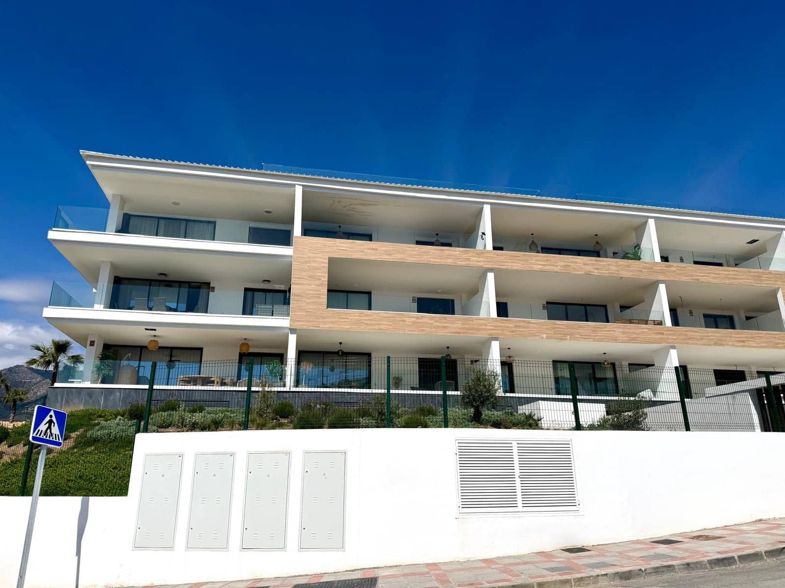 3 bedroom Flat for sale in Mijas with pool garage - € 549,000 (Ref: 9827459)
