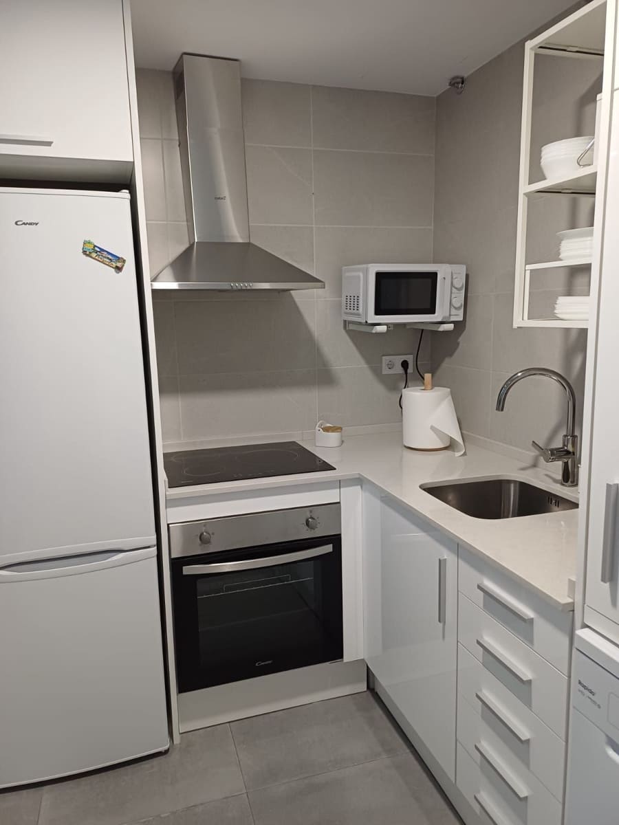 2 sovrum Lägenhet att hyra i Fuengirola - 1 100 € (Ref: 9828746)