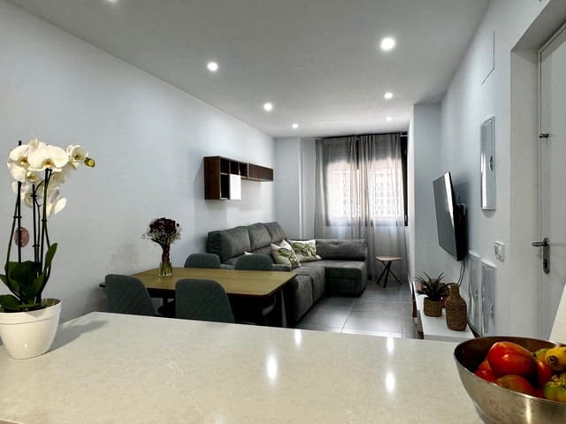 2 bedroom Flat for rent in Los Boliches , Fuengirola - € 1,100 (Ref: 9828746)
