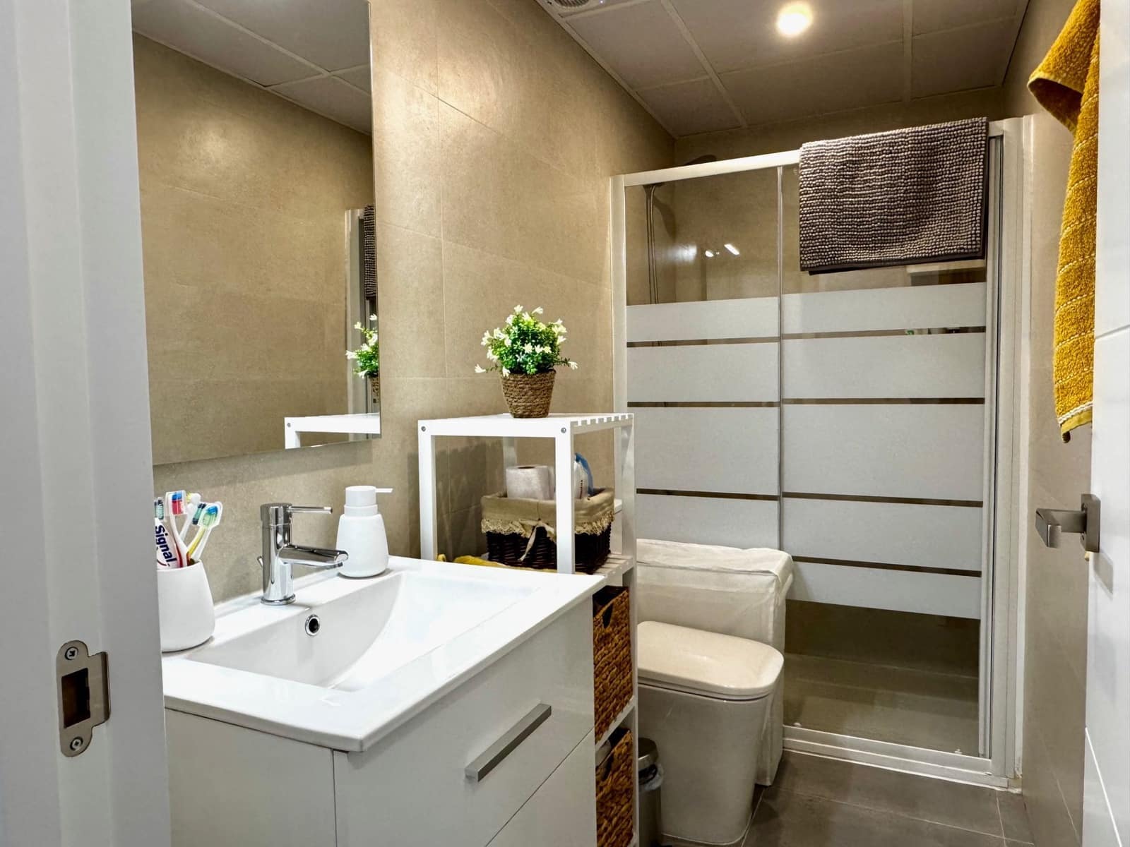2 sovrum Lägenhet att hyra i Fuengirola - 1 100 € (Ref: 9828746)
