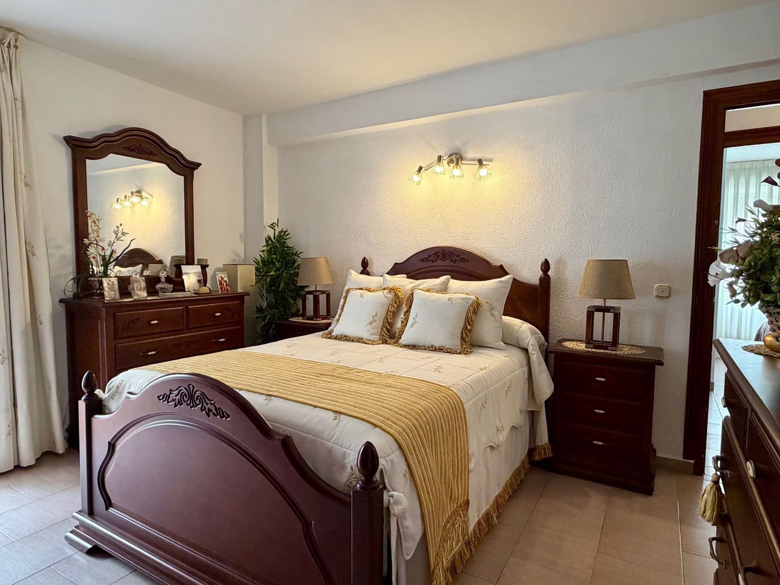 3 bedroom Flat for sale in Fuengirola with pool garage - € 359,000 (Ref: 9830767)