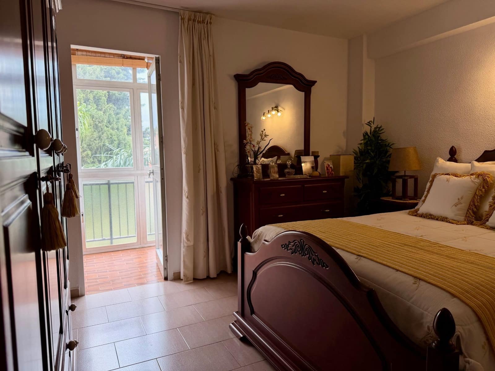 3 bedroom Flat for sale in Fuengirola with pool garage - € 359,000 (Ref: 9830767)