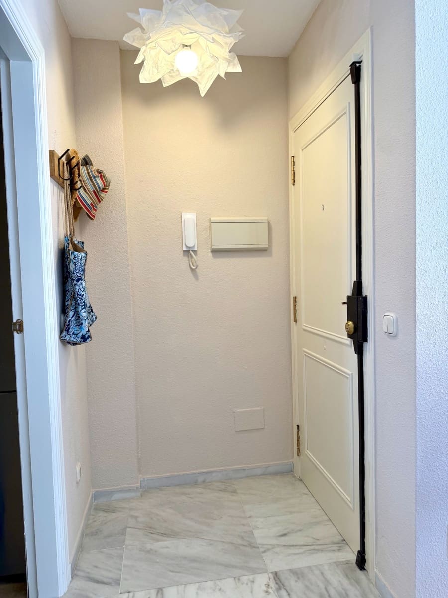 1 bedroom Apartment for rent in Torremolinos with pool - € 1,400 (Ref: 9866653)