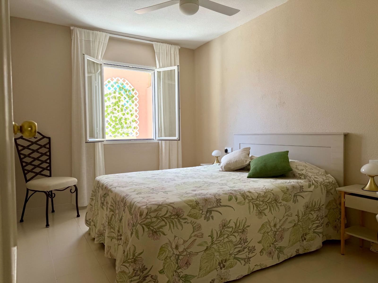 1 bedroom Apartment for rent in Torremolinos with pool - € 1,400 (Ref: 9866653)