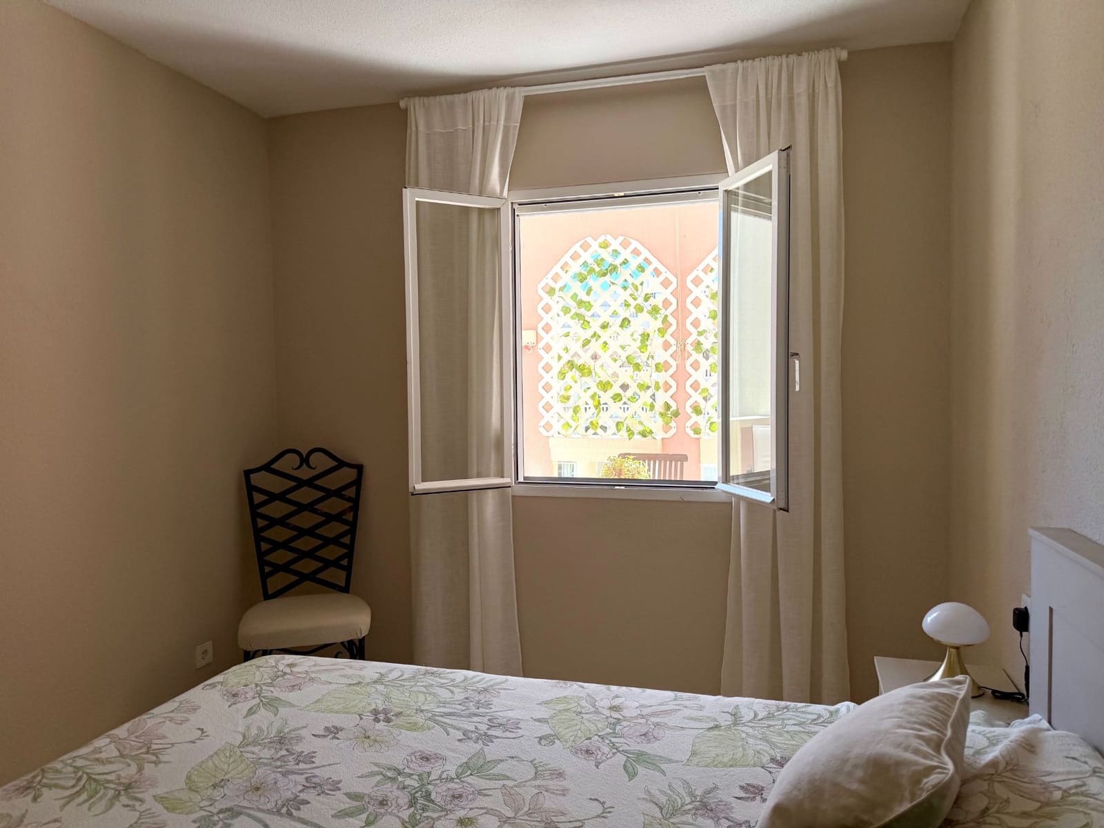 1 bedroom Apartment for rent in Torremolinos with pool - € 1,400 (Ref: 9866653)
