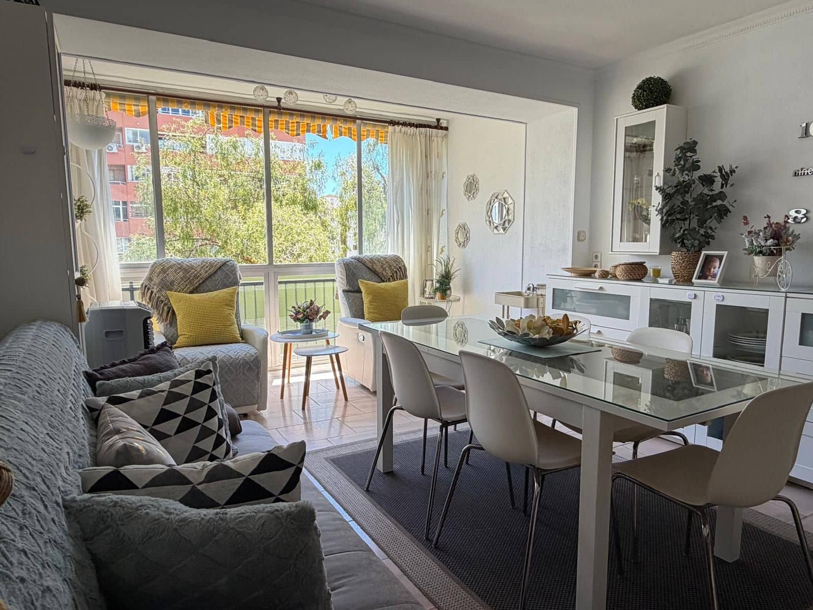 3 makuuhuone Asunto myytävänä paikassa Fuengirola mukana uima-altaan 
autotalli - 329 900 € (Ref: 9868267)