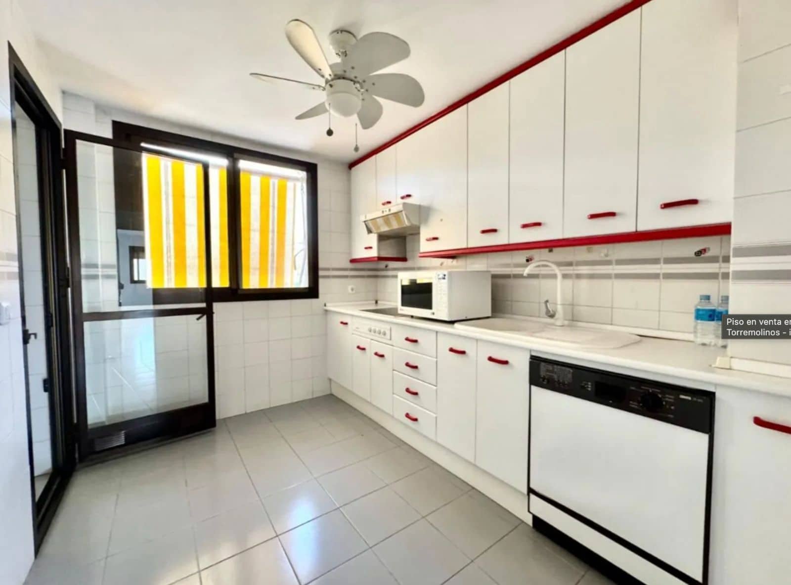 3 Zimmer Apartment zu verkaufen in Torremolinos mit Pool Garage - 745.000 € (Ref: 9893769)