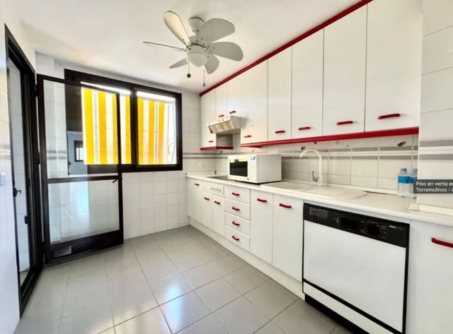 3 Zimmer Apartment zu verkaufen in Torremolinos mit Pool Garage - 745.000 € (Ref: 9893769)
