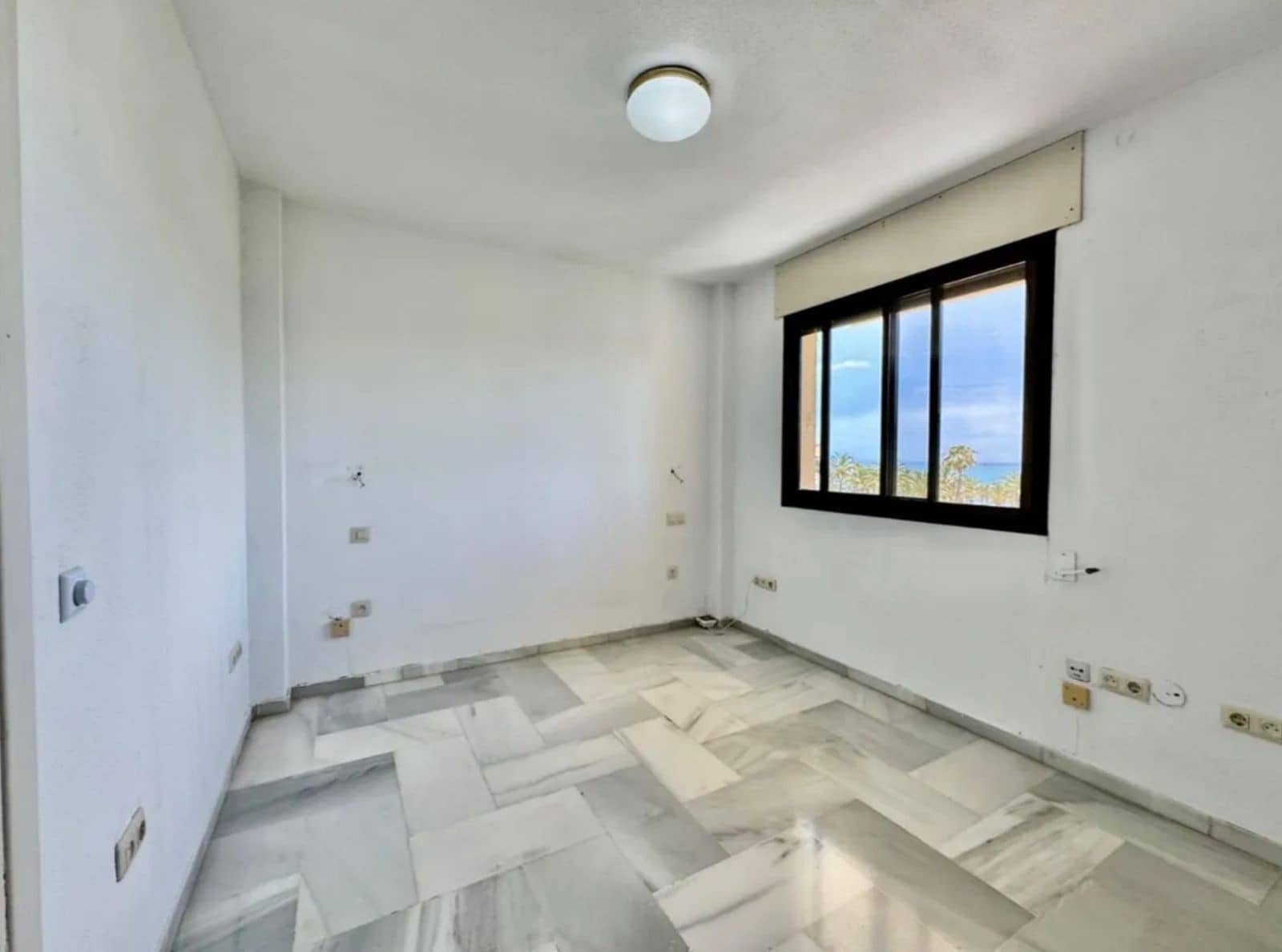 3 Zimmer Apartment zu verkaufen in Torremolinos mit Pool Garage - 745.000 € (Ref: 9893769)