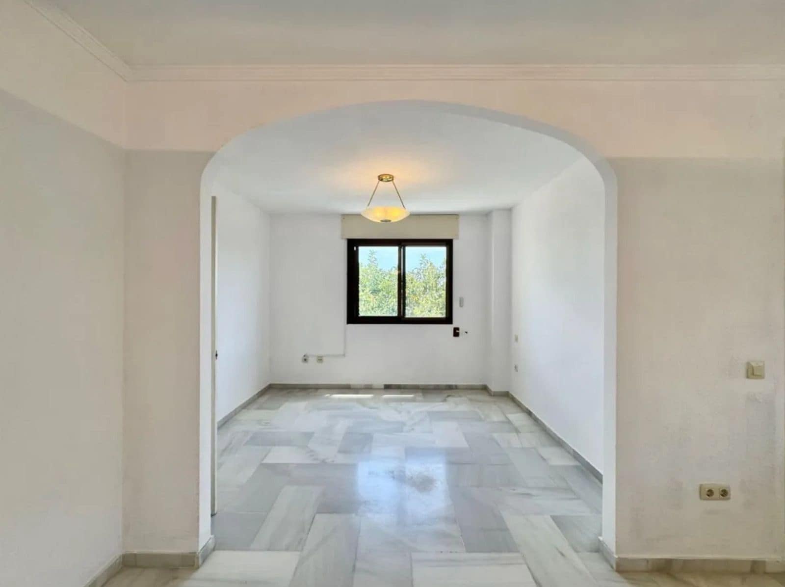 3 Zimmer Apartment zu verkaufen in Torremolinos mit Pool Garage - 745.000 € (Ref: 9893769)